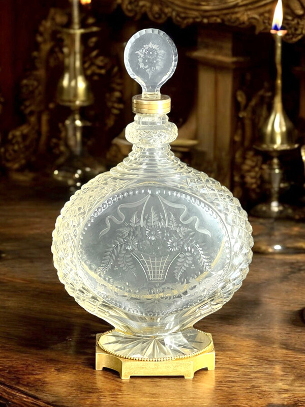 GRANDE CARAFFA IN VETRINA DI DIMENSIONE INTAGLIO (circa 1890) E BRONZO