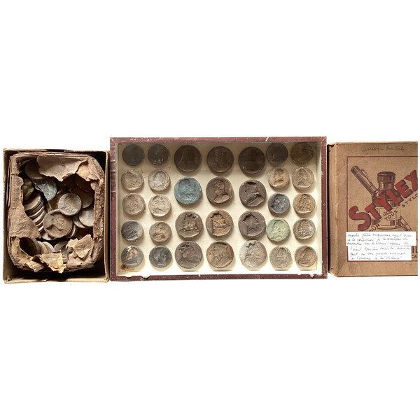 Collection de moules à médailles 