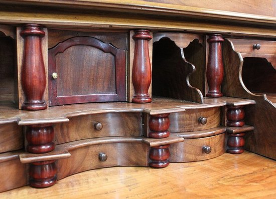 Scriban - Port Library, in Solid Walnut, Two Bodies - Eighteenth