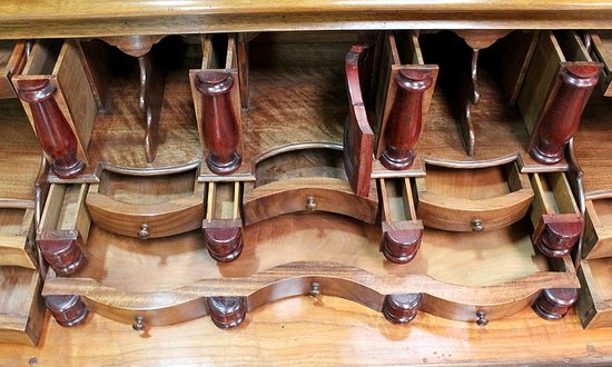 Scriban - Port Library, in Solid Walnut, Two Bodies - Eighteenth