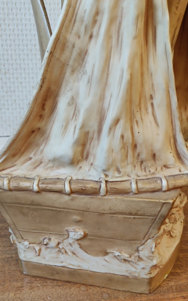 Ancienne Grande Figurine  Le jeune pêcheur  Porcelaine Royal Dux Bohemia