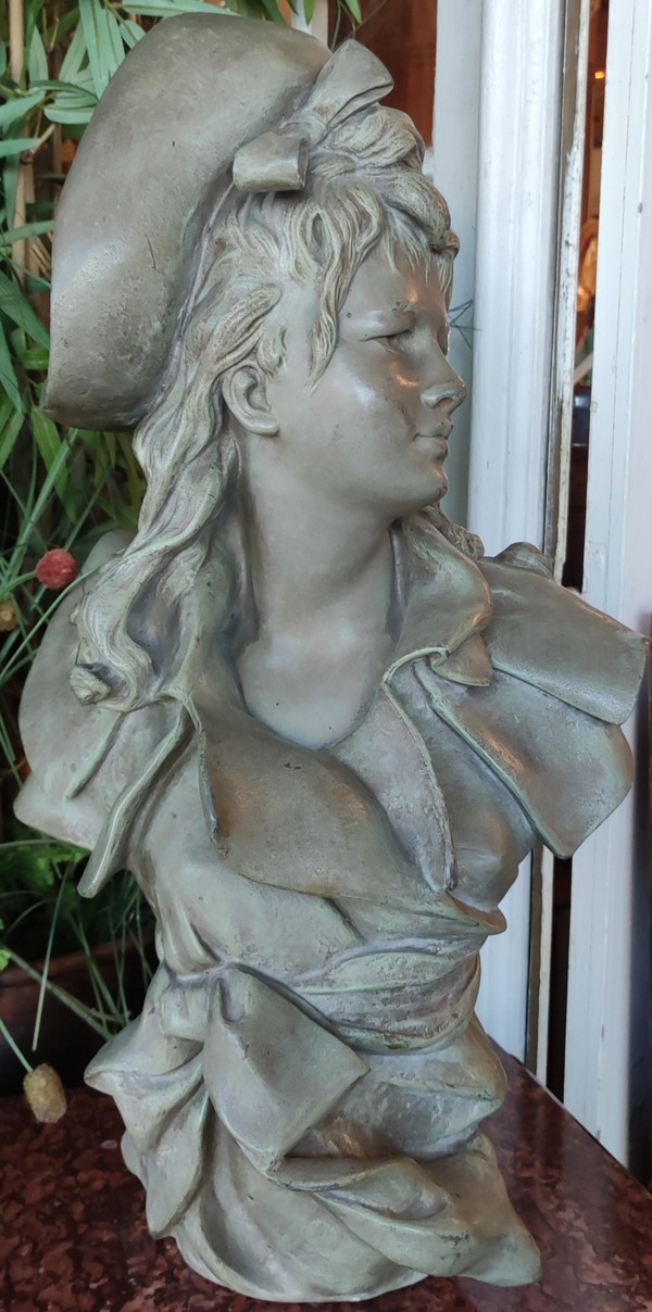 Grand buste de femme en fonte  Art Nouveau fin XIX ème signé Nelson