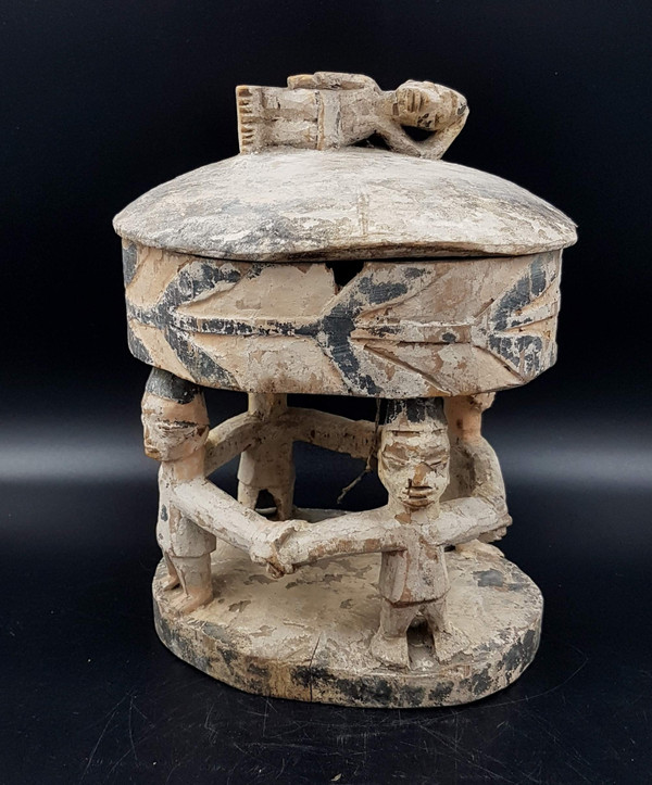 Scatola per divinazione "opon Igede Ifa", Yoruba, Benin o Nigeria
