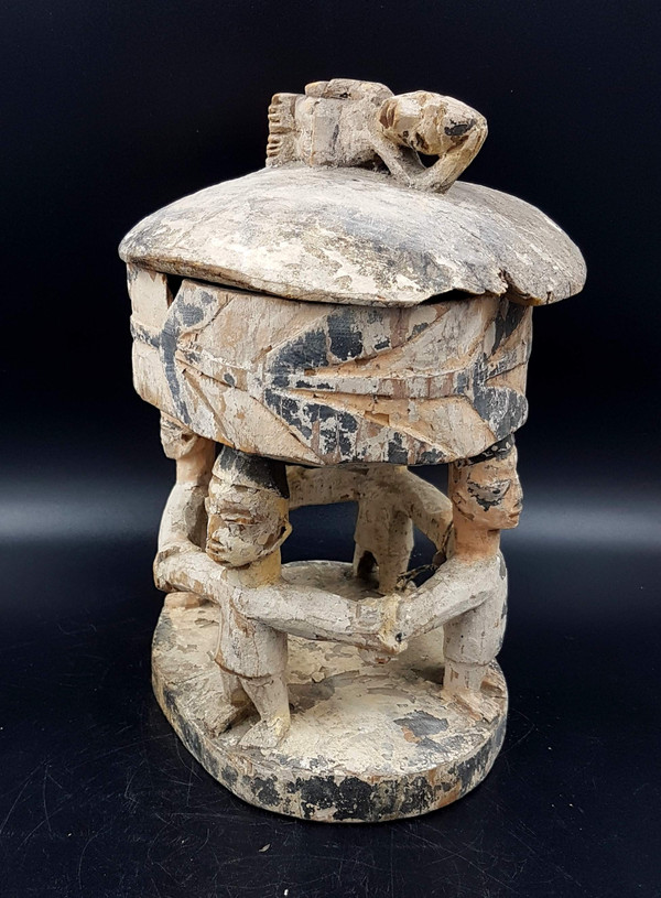 Scatola per divinazione "opon Igede Ifa", Yoruba, Benin o Nigeria