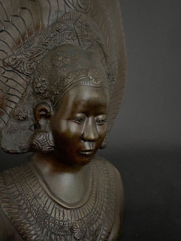 Balinese Indochinese dancer bust bronze peacock wheel crown