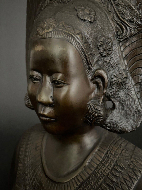 Balinese Indochinese dancer bust bronze peacock wheel crown