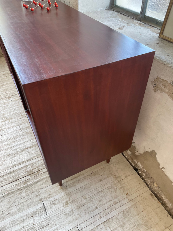 Credenza modernista scandinava in teak con 4 cassetti