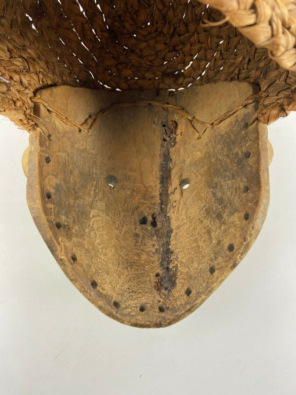 Maschera in legno intagliato e vimini intrecciato 1930 Africa bella patina