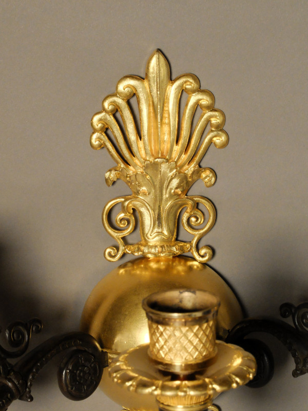 Coppia di applique del periodo del Restauro 