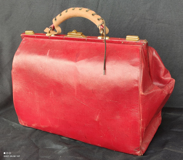 Vecchia borsa da toilette da viaggio con monogramma del marchio MH Old England