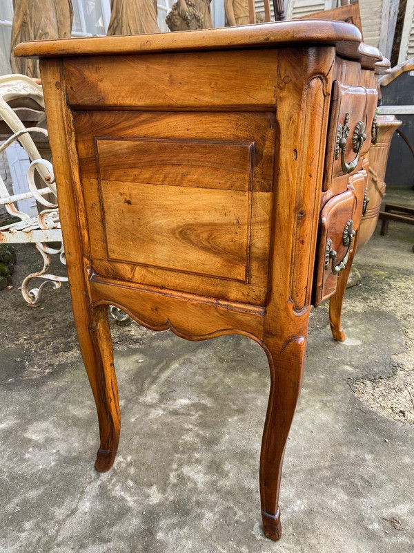 Commode rustique De Style Louis XV En Noyer Massif, Vallée Du Rhône, XXème Siècle