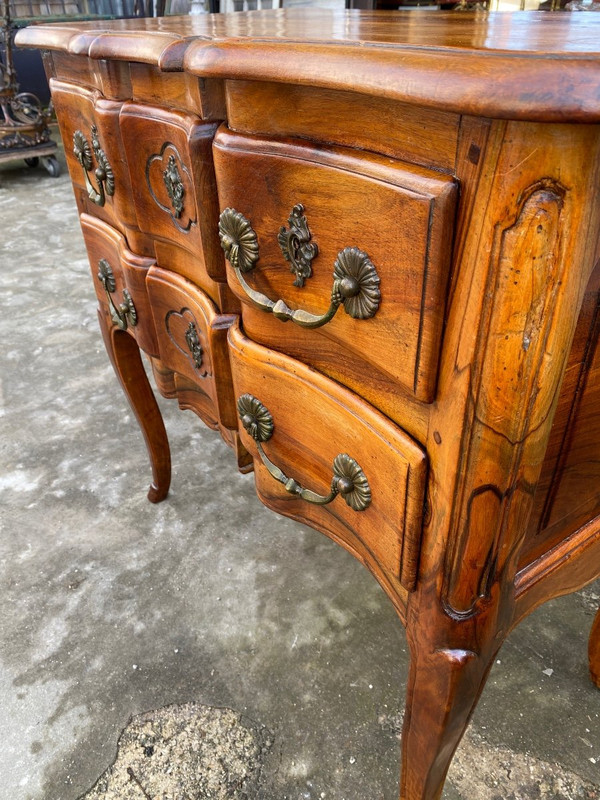 Commode rustique De Style Louis XV En Noyer Massif, Vallée Du Rhône, XXème Siècle