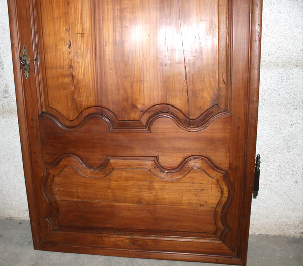 Porta in legno modanato in stile Luigi XIV in ciliegio, fine XVIII secolo 