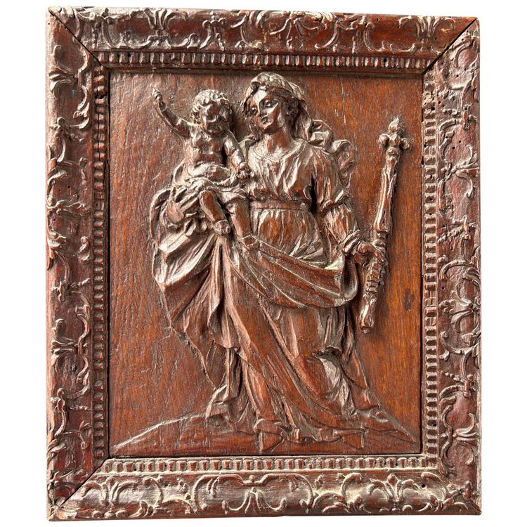 Panneau Chêne Sculpté - Vierge à L’enfant  - Cadre à La Bérain XVIIIème Siècle - 