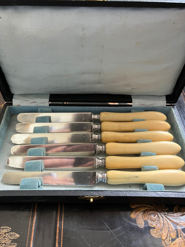 6 coltelli da frutta fine '800 collare con lama in argento 
