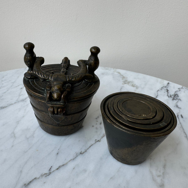 Pile de poids de Nuremberg en bronze XIXe
