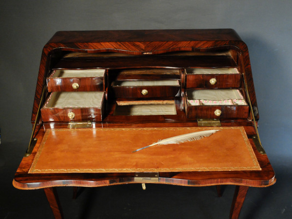 Bureau de pente d'époque Louis XV