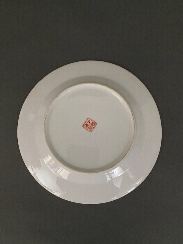 Piatto piano Cina 1900 timbro rosso decoro floreale