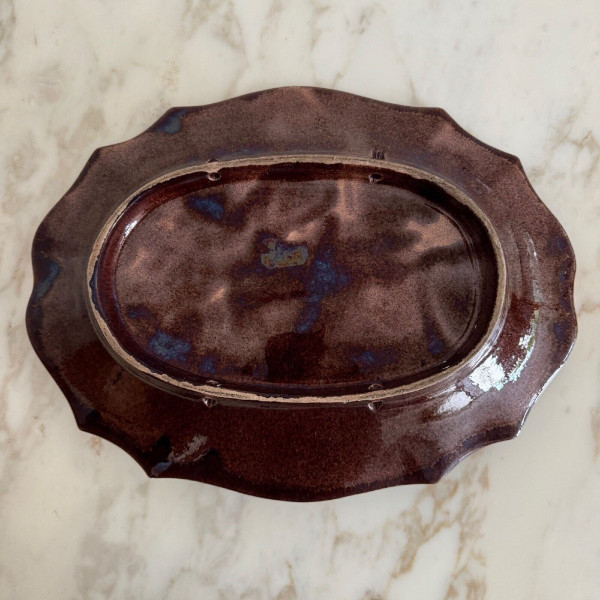 Barbotine dish decorated with shells and Palissy lizard
