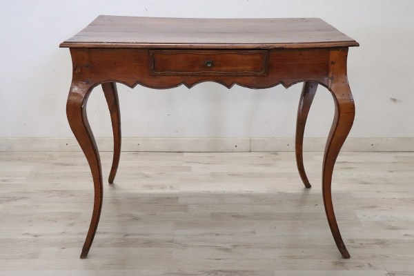 Table en Merisier, 18ème Siècle