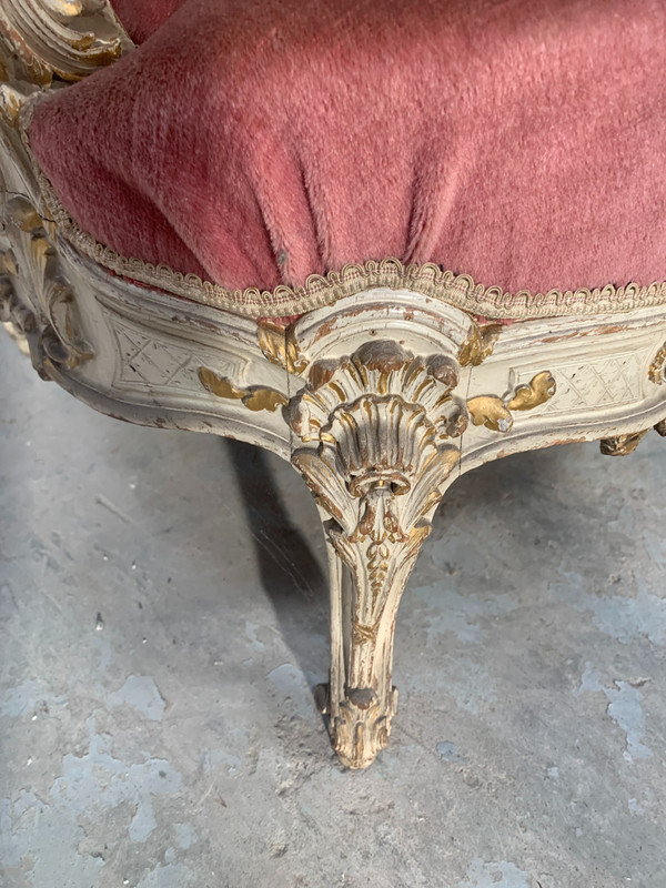 Louis XV style bench in lacquered and gilded beech, 20th century
