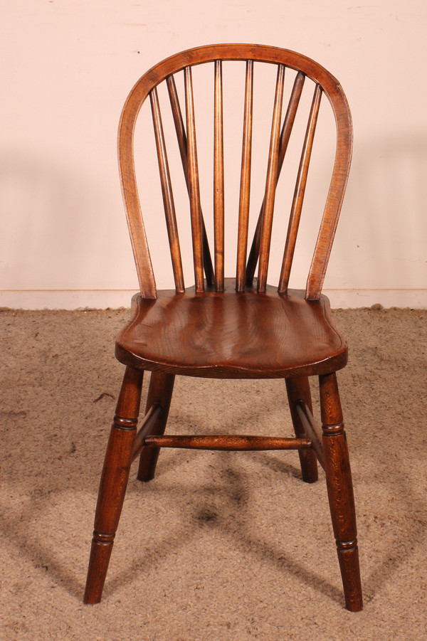 Série De 4 Chaises Windsor Du 19° Siècle