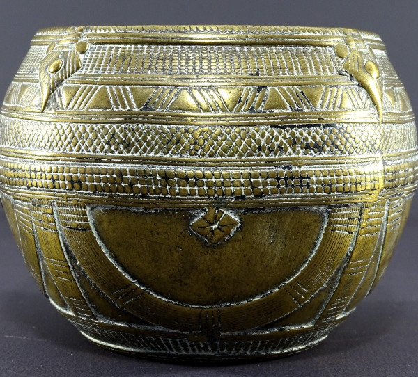India, Early 20th Century, Dokhra Tribal Art, Brass Bowl Geometric Patterns, Rice Measure.