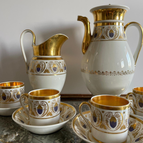 Parigi, periodo Impero, Restauro - Servizio da tè e caffè in porcellana - 6 pezzi