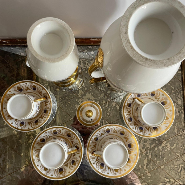 Parigi, periodo Impero, Restauro - Servizio da tè e caffè in porcellana - 6 pezzi