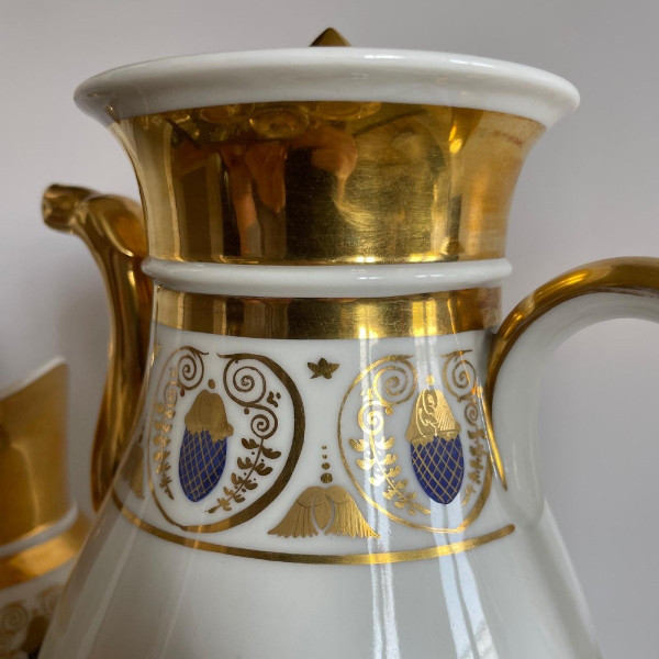 Parigi, periodo Impero, Restauro - Servizio da tè e caffè in porcellana - 6 pezzi