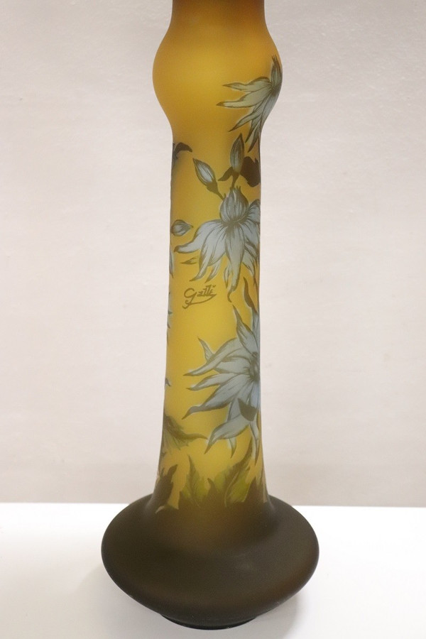 High Table Lamp in Cameo Art Glass
