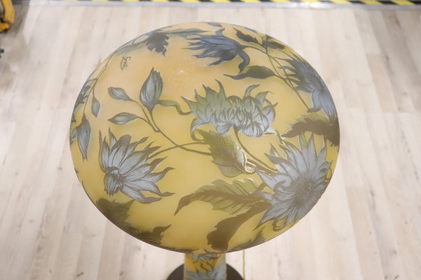 High Table Lamp in Cameo Art Glass