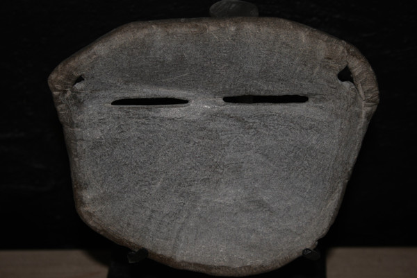 Masque en pierre dure, Mexique.
