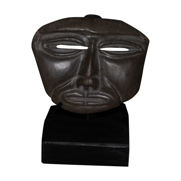 Masque en pierre dure, Mexique.