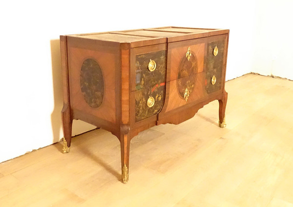 Commode Transition marqueterie panneaux laque Chine paysages marbre XVIIIè