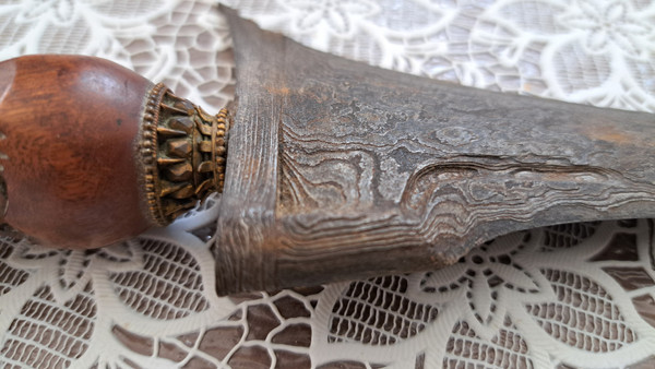 Antique (circa 1900) Sunggingan keris / Indonesian kris
