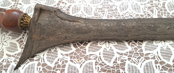 Antique (circa 1900) Sunggingan keris / Indonesian kris
