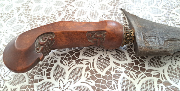 Antique (circa 1900) Sunggingan keris / Indonesian kris