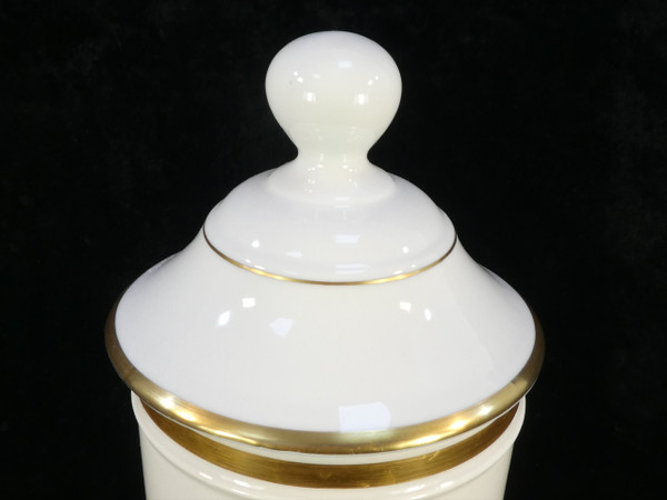 Porcelain PHARMACIE jar from PARIS "FONTEMOING & PEIGNEY" UNG : MATRIS