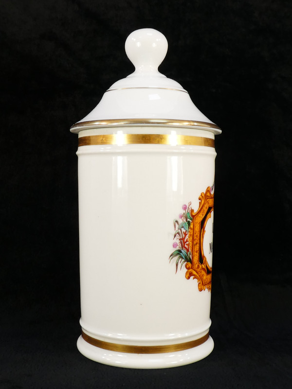 Porcelain PHARMACIE jar from PARIS "FONTEMOING & PEIGNEY" UNG : MATRIS
