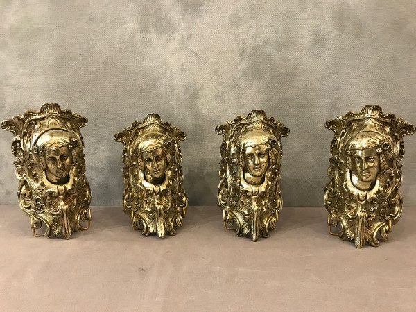 4 Corner billiard heads for balls, in 19th century bronze
