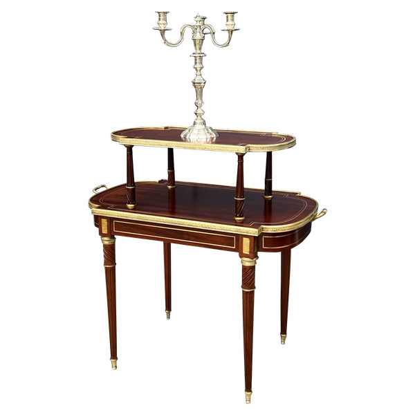 DESSERTE /TABLE A THEEE DES 19. JAHRHUNDERT IM STIL LOUIS XVI AUS ACAJOU, VERGOLDET MIT GOLDBRONZE