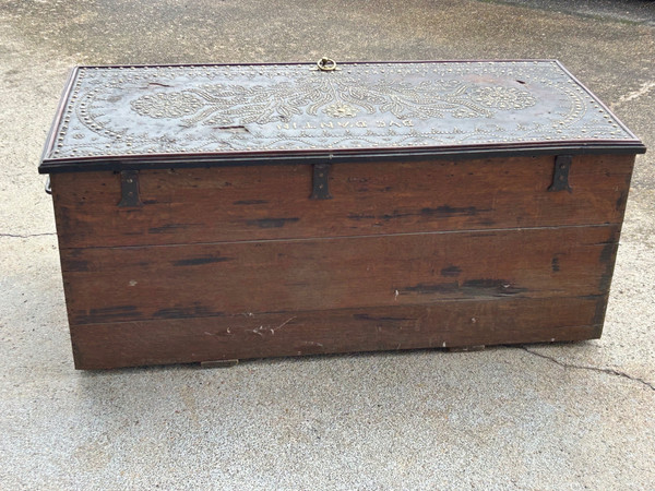 Baule - Coffre De Voyage Riche Decor Clouté Duc d'Antin XVIIIème Siècle