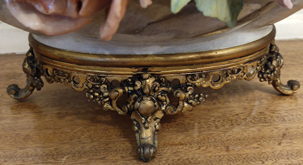 Antica fioriera in ceramica barbottina con ornamenti in bronzo