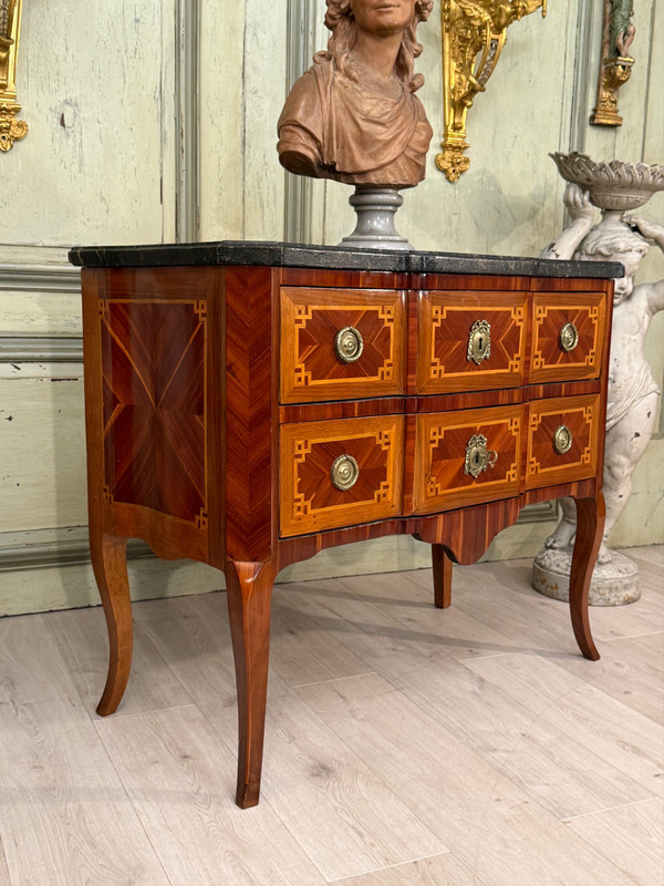 Cassettone di transizione intarsiato 1760 circa