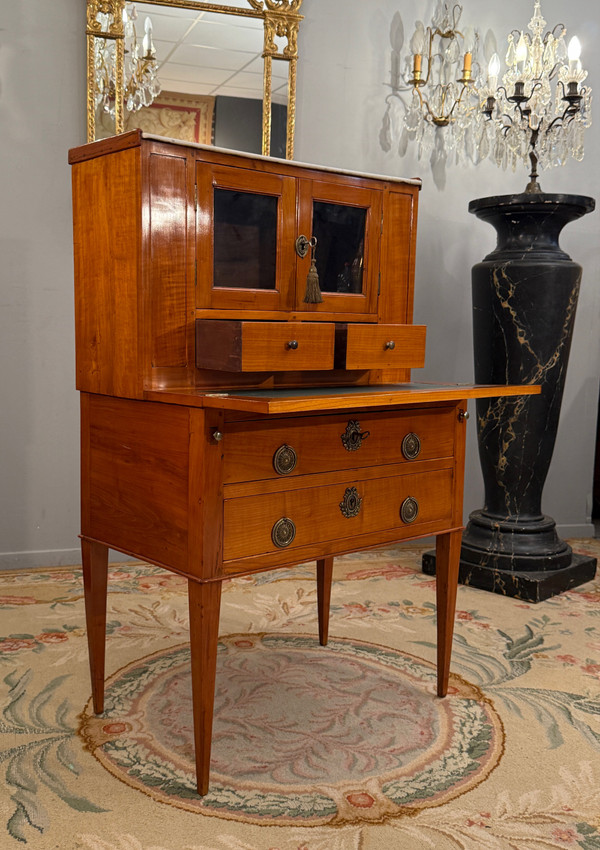 Louis XVI period Bonheur Du Jour desk About 1780