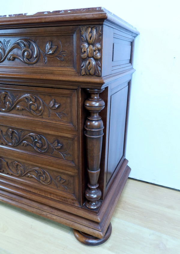 Commode en Noyer P. Guinand-Leglas, style Rennaissance – 1920
