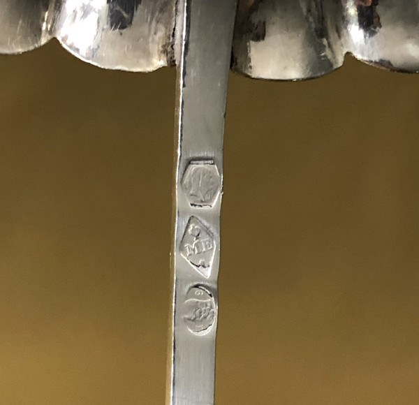 alte Sauerkirschenkelle / Punschkelle aus massivem Silber Stempel VIEILLARD Elfenbeingriff Nr. Minerva