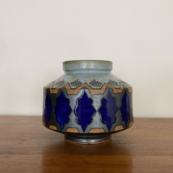 Vase Odetta Quimper Paul Fouillen décor de Bretons