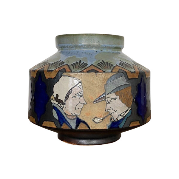Vase Odetta Quimper Paul Fouillen décor de Bretons